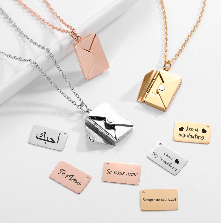 Collier enveloppe